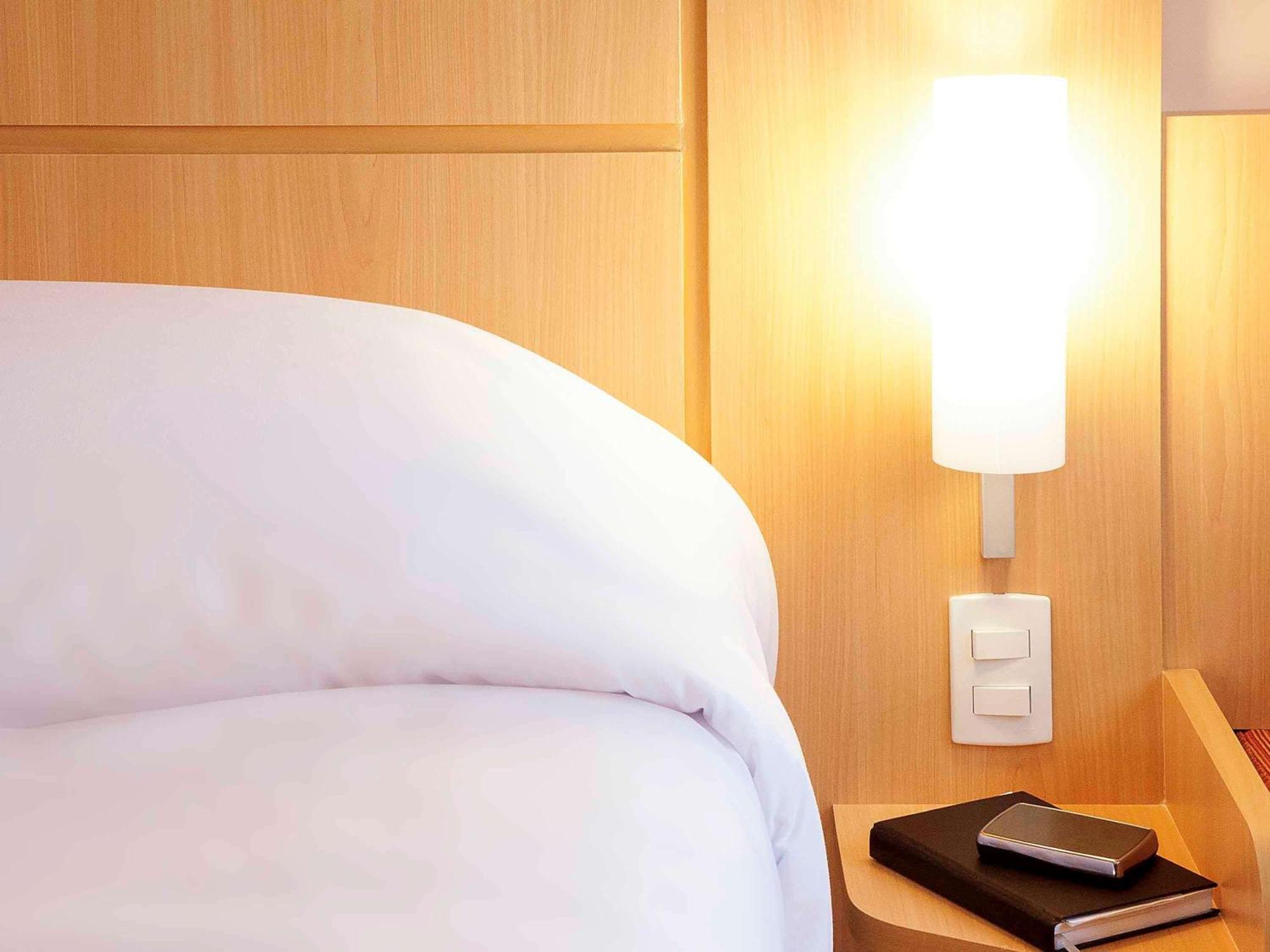 فندق Ibis أورينهوس المظهر الخارجي الصورة