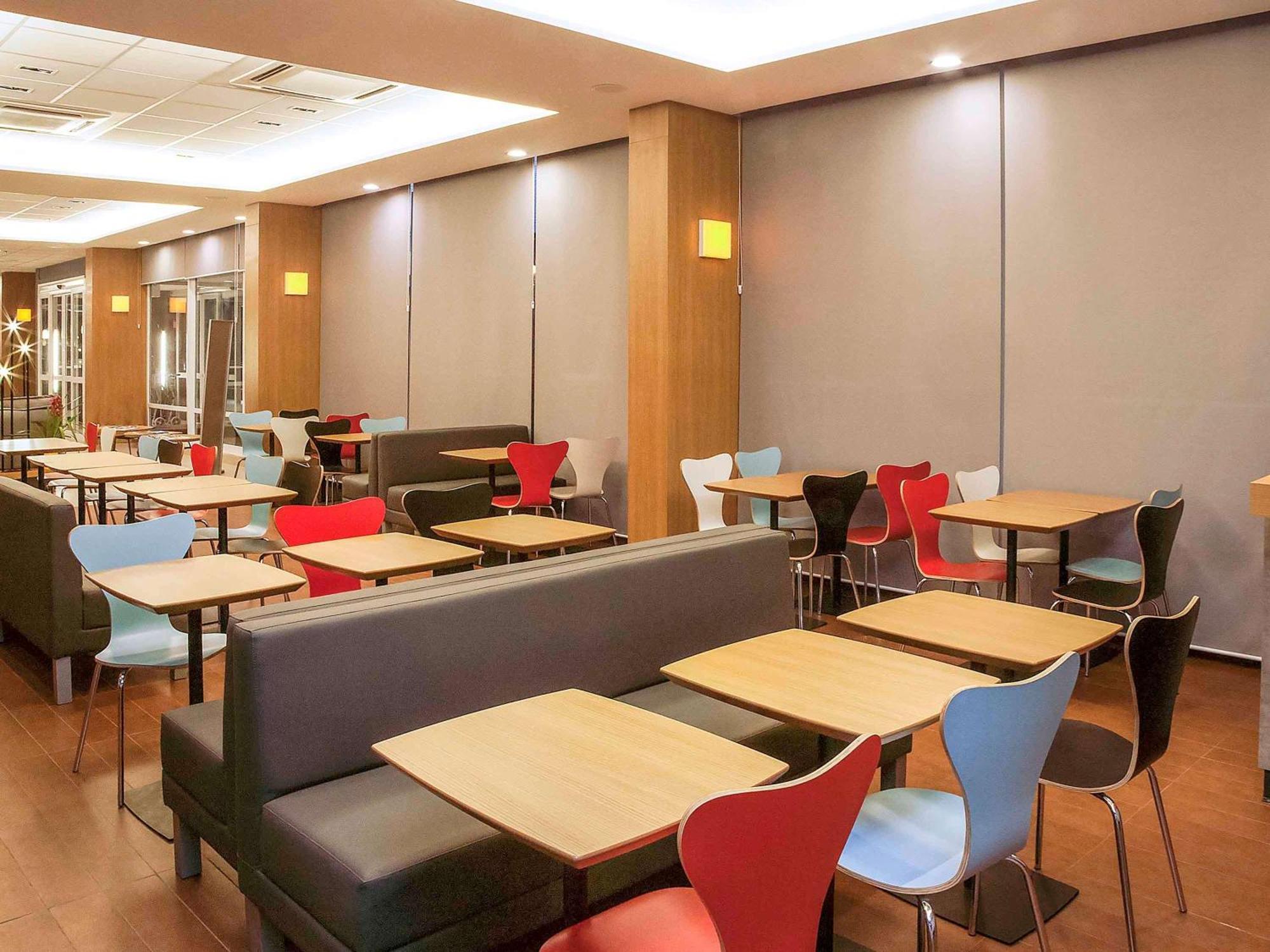 فندق Ibis أورينهوس المظهر الخارجي الصورة